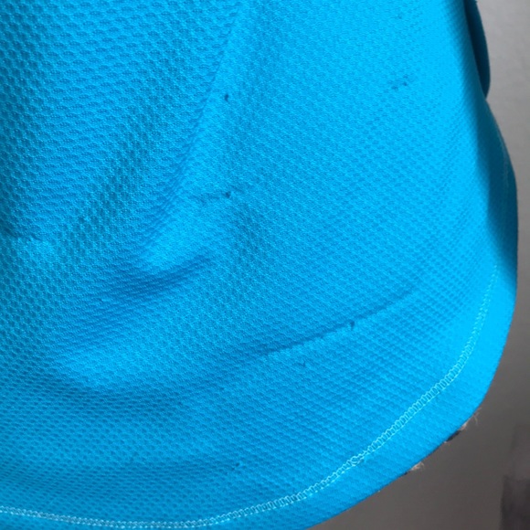 UnderArmour long Sleeve - Picture 7 of 7